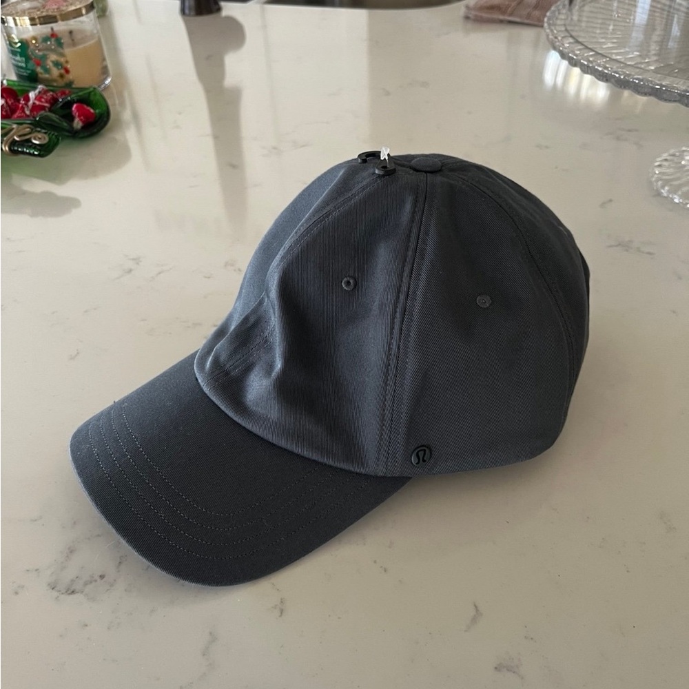 lululemon athletica Dark Gray Cap